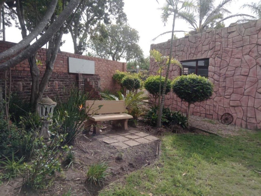 4 Bedroom Property for Sale in C Place Eastern Cape